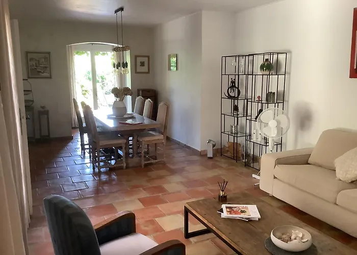 La Sokina Βίλα Grimaud